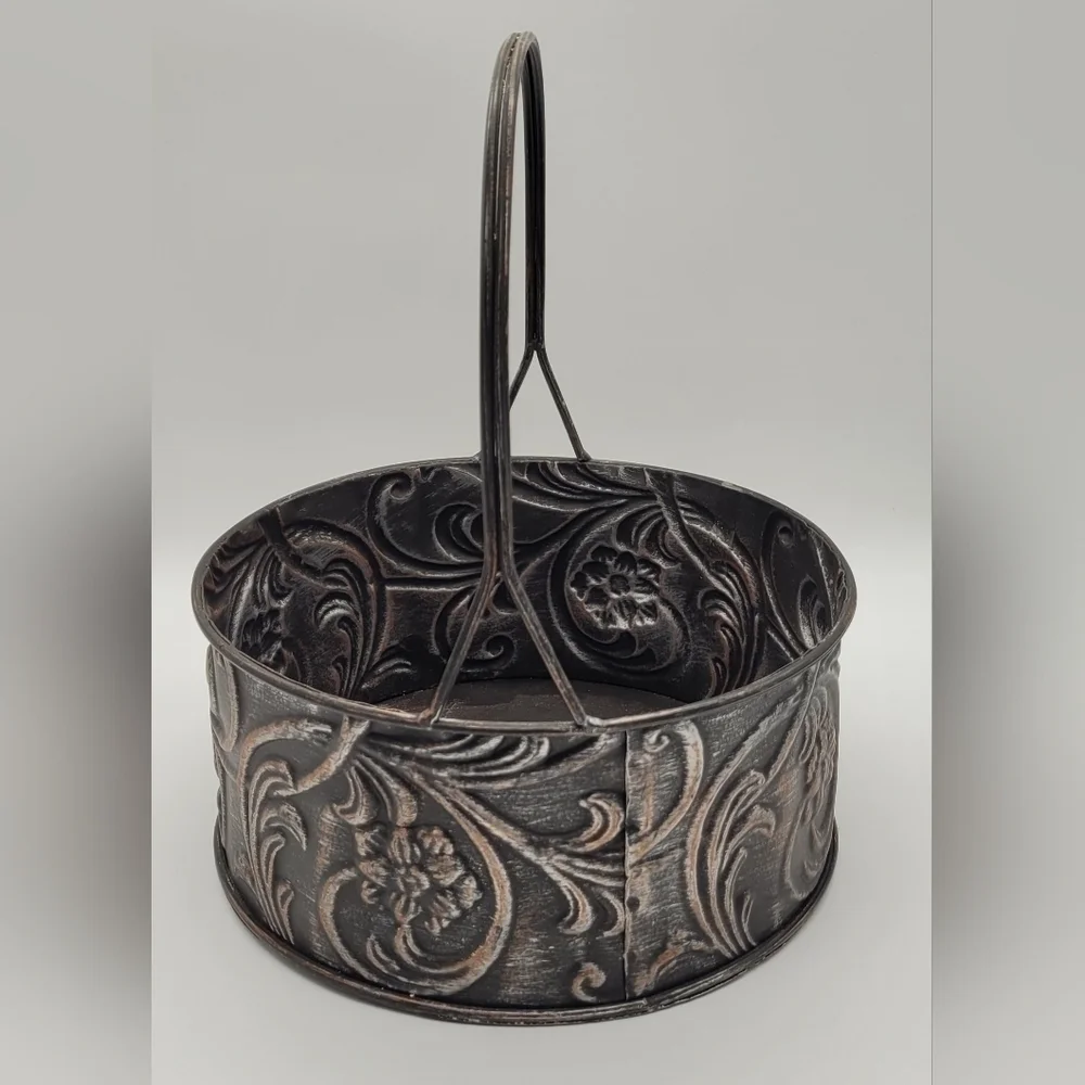 Metal Serving Basket Medium Decor​​​
